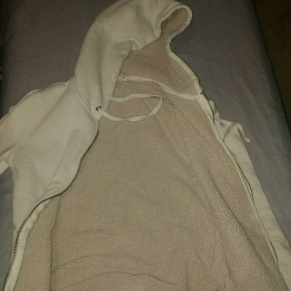 Adorable fleece GAP jacket - Picture 2 of 3